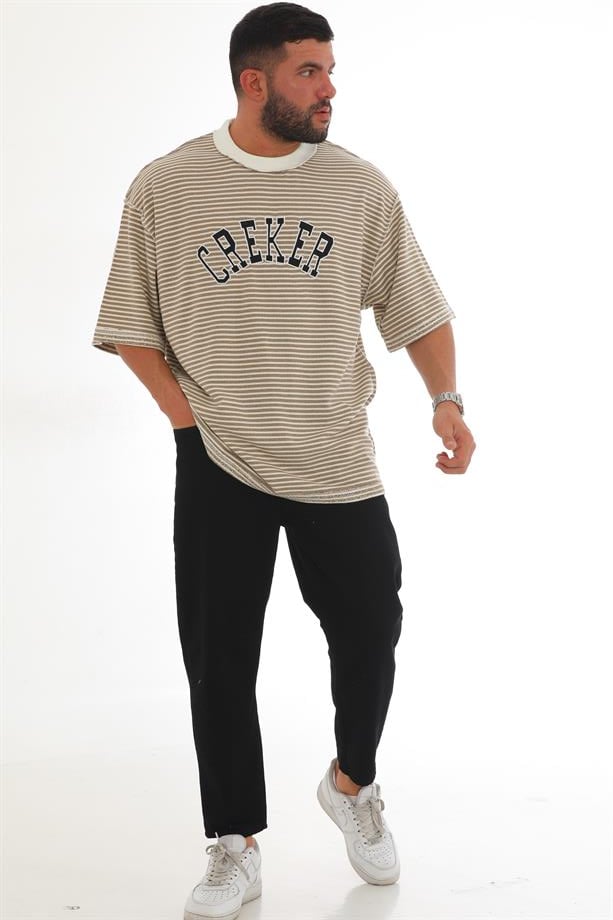 Creker ters nakış detaylı kahve-beyaz çizgili oversize t-shirt