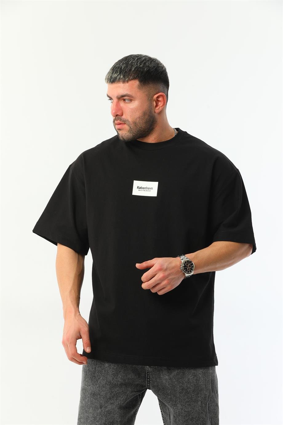 Deri Baskılı Detaylı Gramajlı Siyah Oversize T-Shirt
