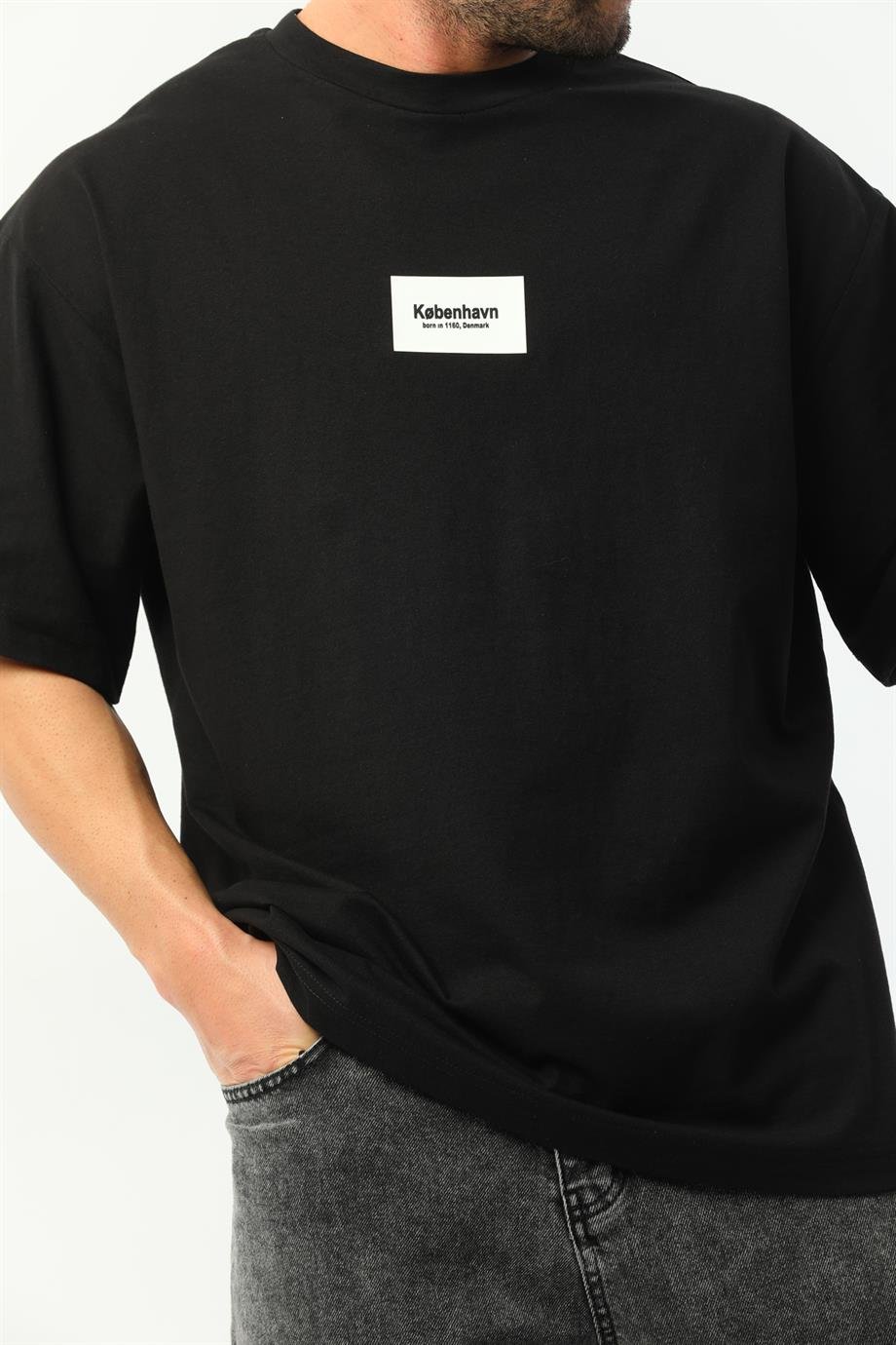 Deri Baskılı Detaylı Gramajlı Siyah Oversize T-Shirt
